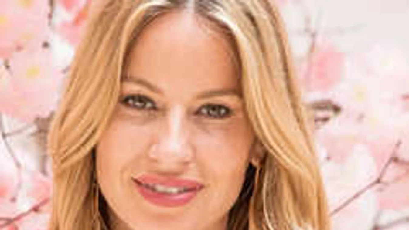 Ledobta a textil: Megmutatta formás idomait a TV2 műsorvezetője