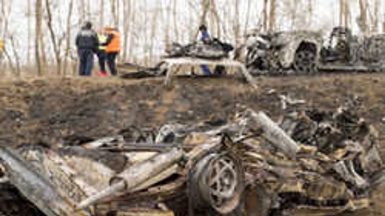 Közölte a rendőrség: ők heten haltak meg a mezőörsi horrorbalesetben