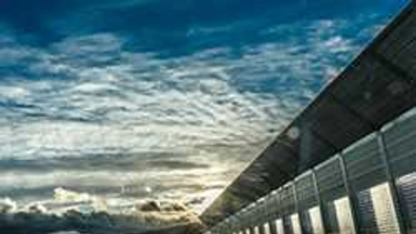 Öngyilkos akart lenni, az M7-es autópályán száguldott forgalommal szemben