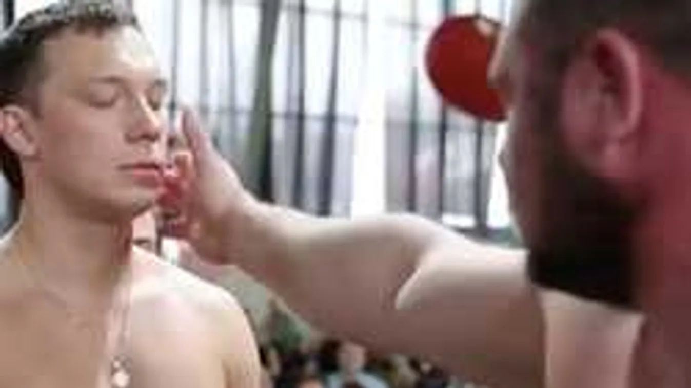 Ilyen sem volt még: pofozóbajnokság lesz Magyarországon