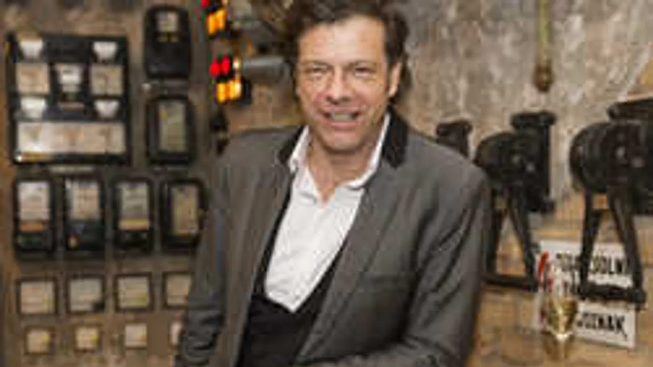 Elhagyta az országot, innen jelentkezett Tilla