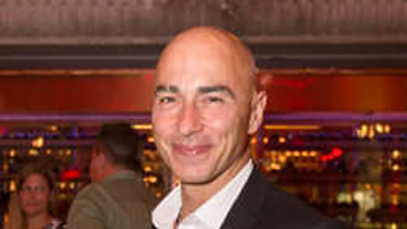 Rippel Feri újra szerelmes, ezzel a gyönyörű nővel jár