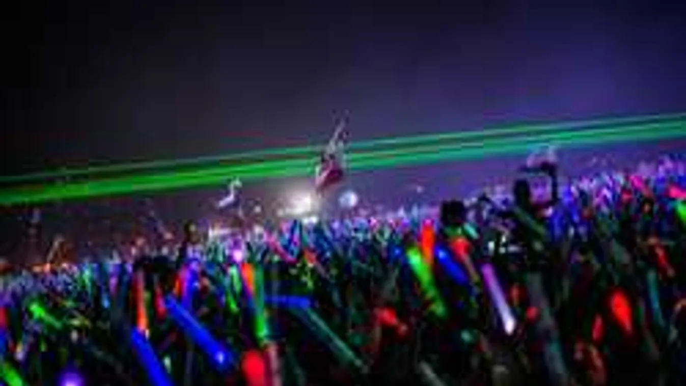 DJ fronton is erősít a Sziget