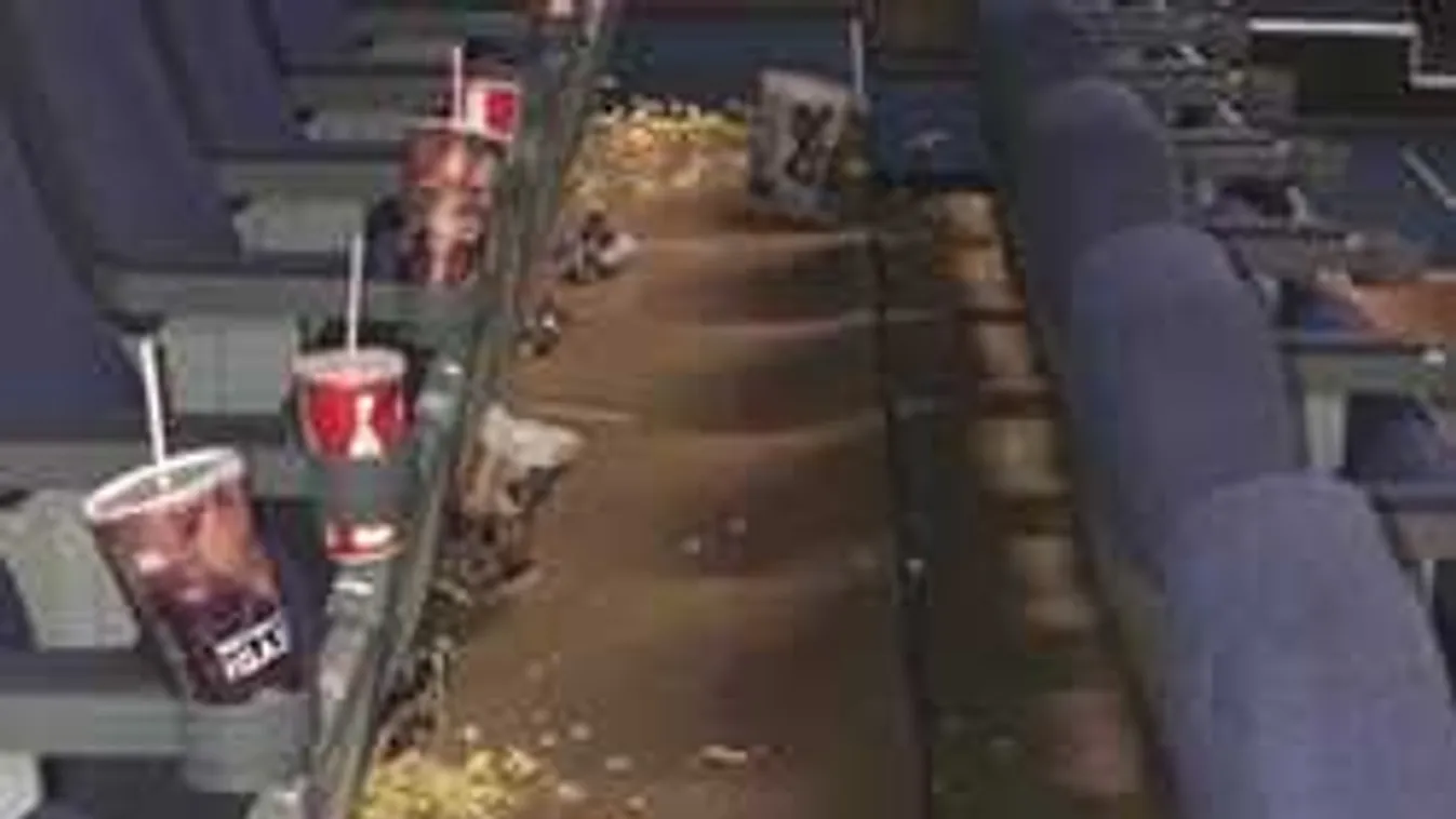 Hihetetlen, ezt művelték az emberek a sötét moziban