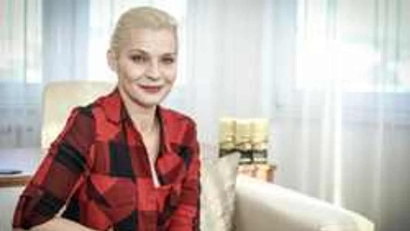 Megszületett Lilu kisbabája, különleges nevet kapott