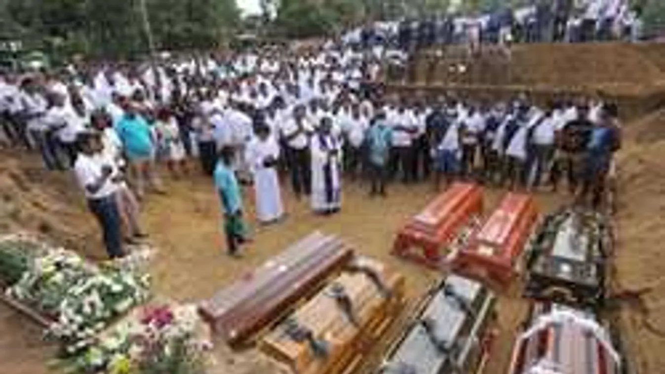 Megrázó fotók, így vesznek végső búcsút a Srí Lanka-i merényletek áldozataitól