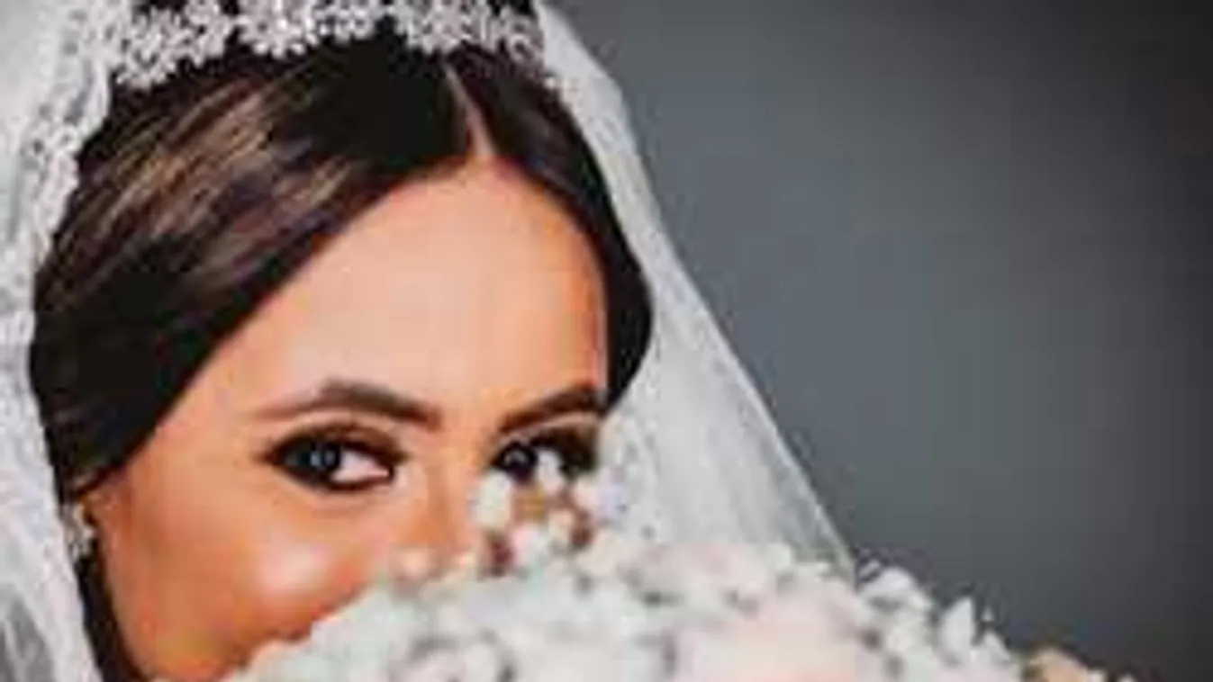 Sokkot kapott a nő, mikor meglátta, mit művel egy menyasszony a kertjében