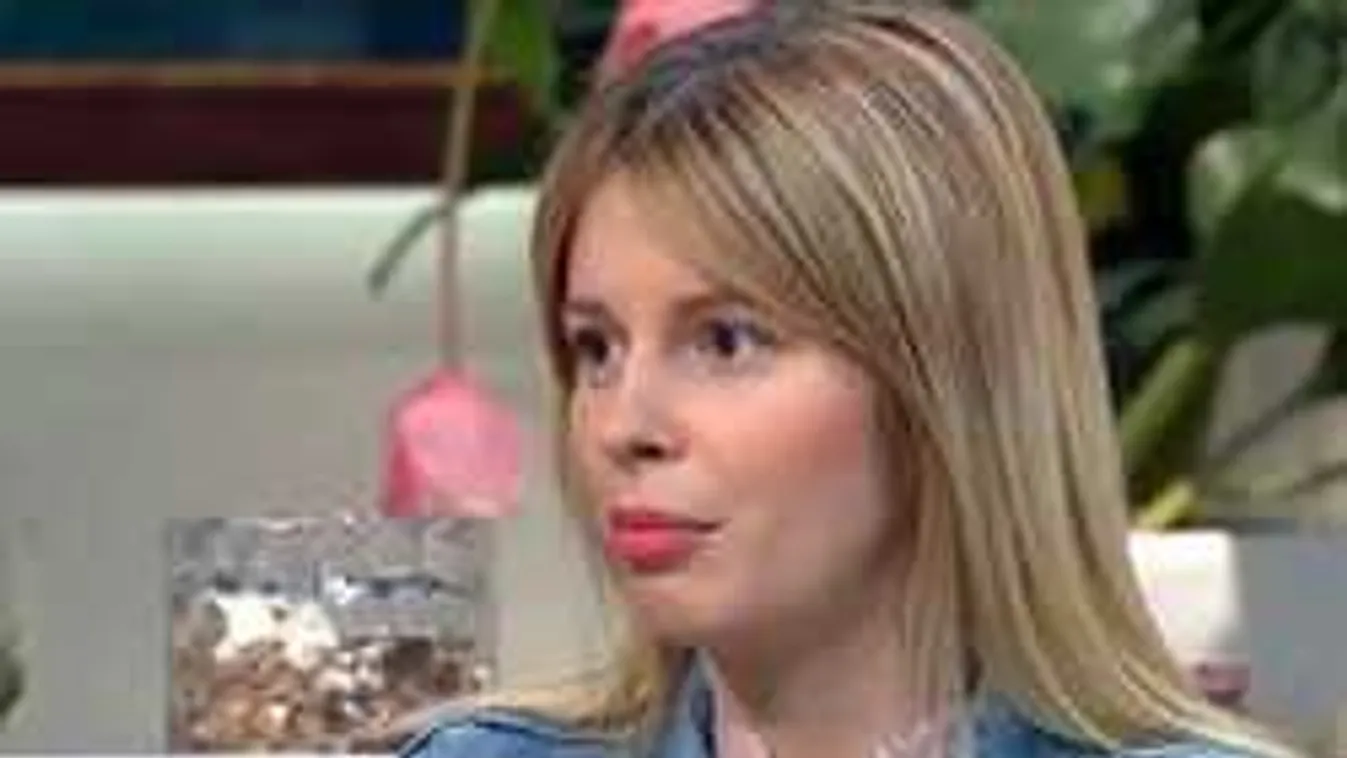 Fájdalmas hír: elvesztette kisbabáját a népszerű magyar énekesnő