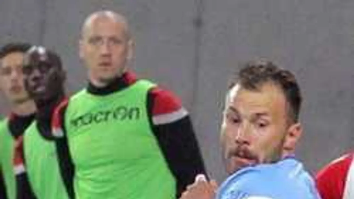 Áll a bál a magyar fociban, beszólt egy légiós a Vidi sztárjának