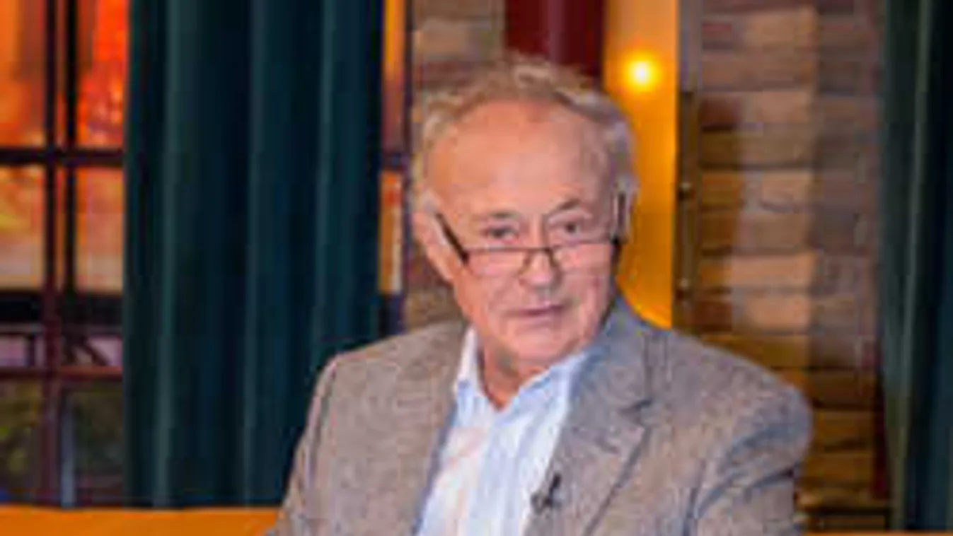 Még fájdalmai vannak Sas Józsefnek, de nagy bejelentést tett