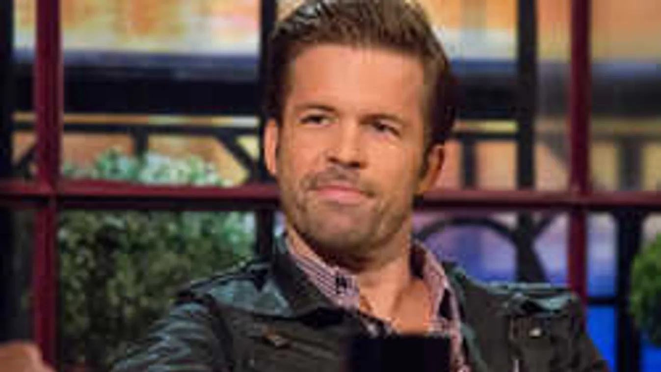 Erre senki sem számított: meztelenül kapták le Sebestyén Balázst