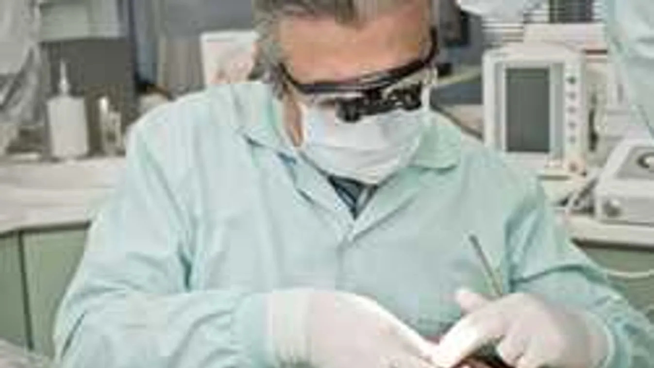 Ettől elszorul a szív: könnyekben tört ki a rákos férfi a fogorvos kedvessége miatt