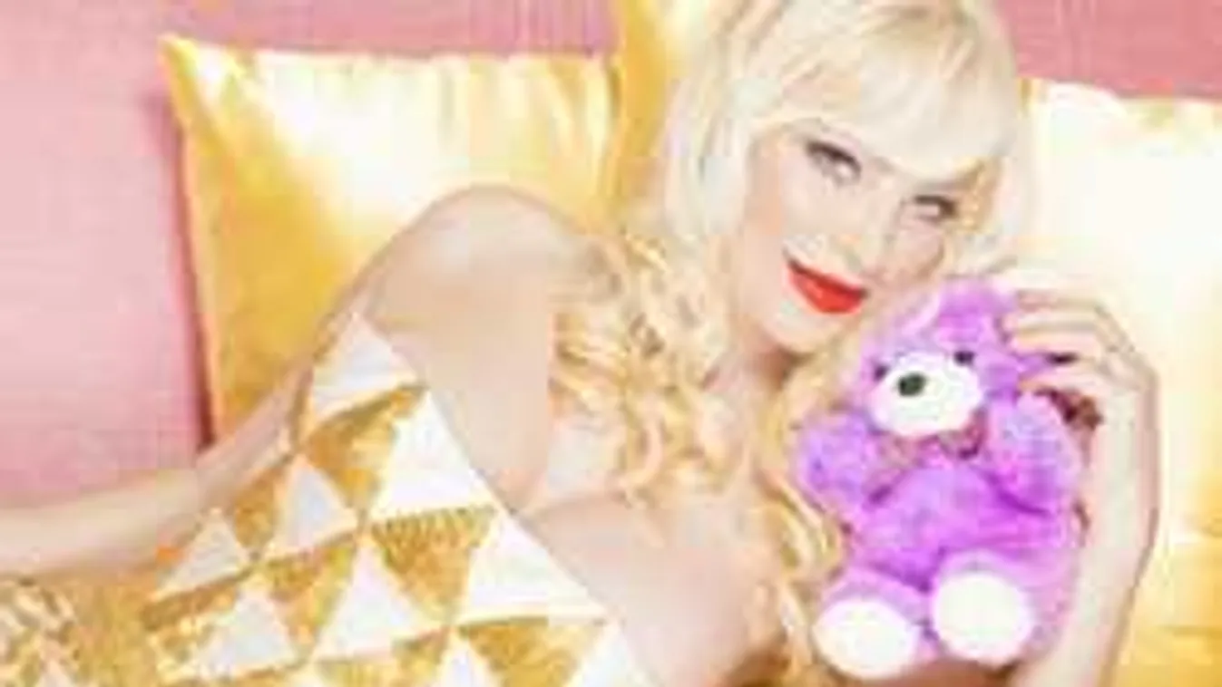 Ez hihetetlen: Az Oxfordi Egyetemre hívták oktatni Cicciolinát