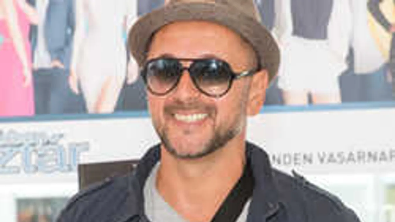 Nem hittünk a szemünknek: Cicik közé került Majka