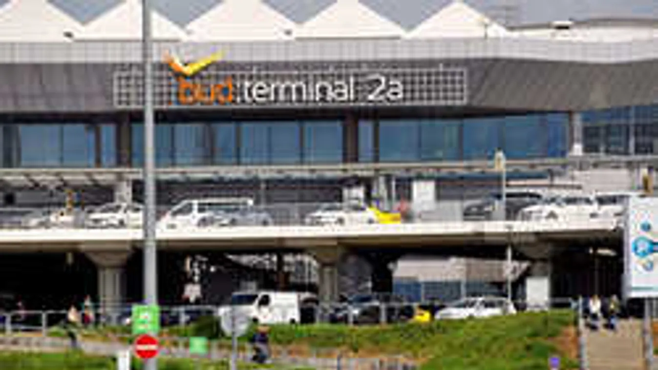 Hihetetlen, ezt találták egy nő testében Ferihegyen