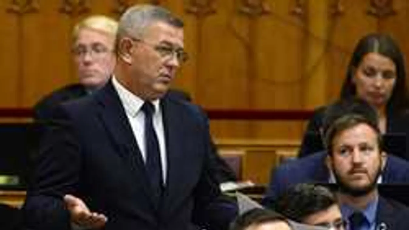 Bicskanyitogató huligánok a Jobbikban