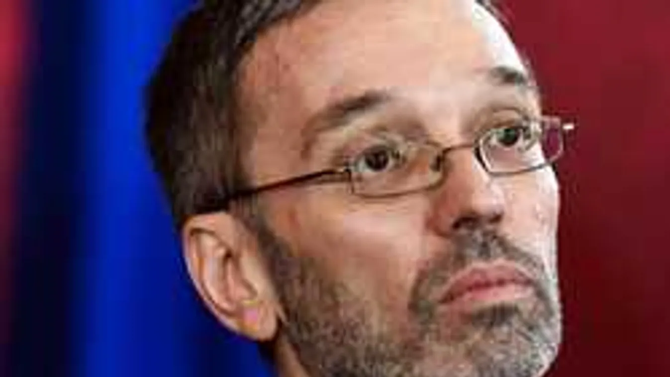 Az osztrák belügyminiszter a magyar kormány álláspontját hangoztatja Brüsszelnek írt levelében