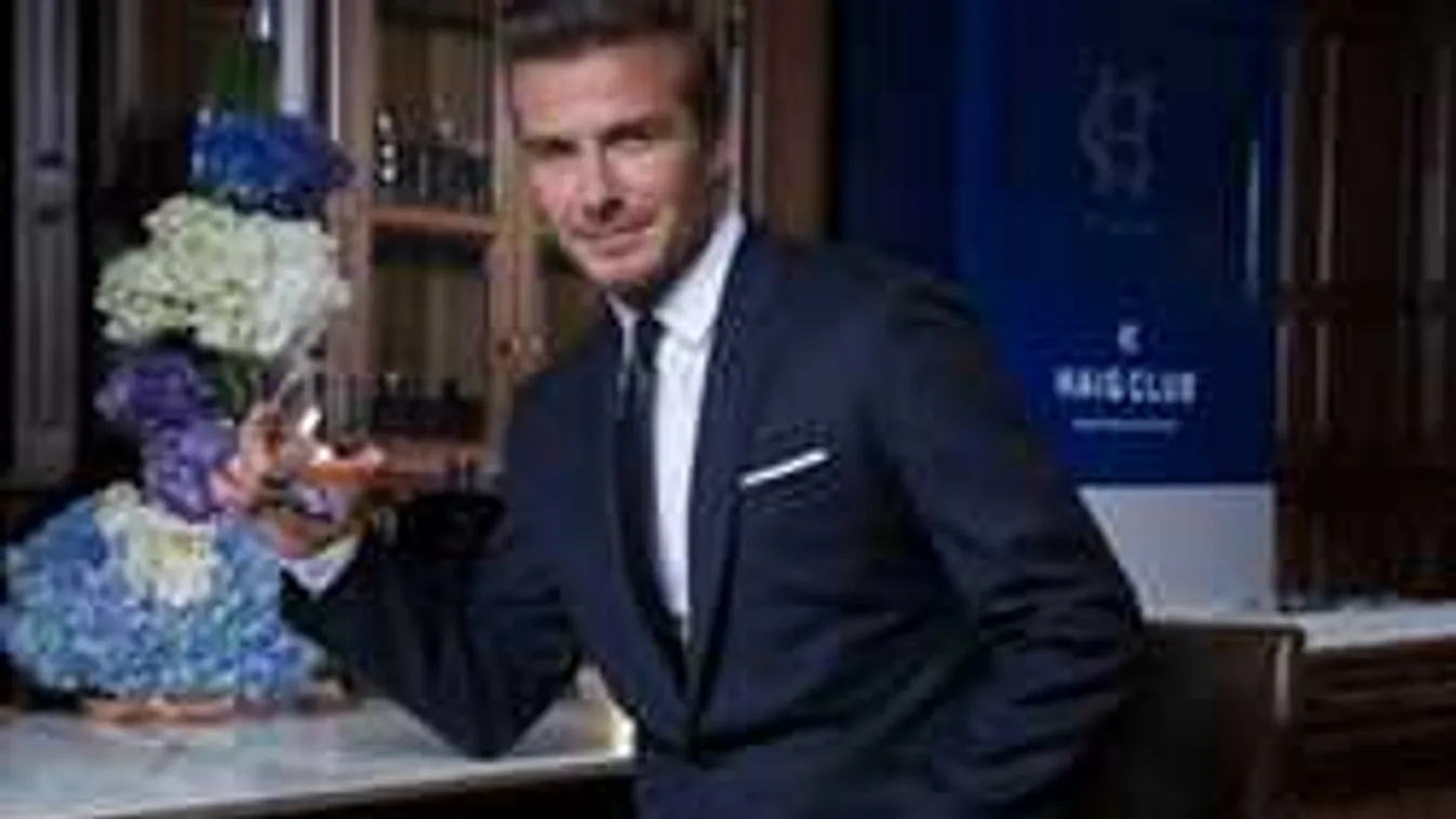 Még most sem hisszük el: ebben a szettben jelent meg David Beckham