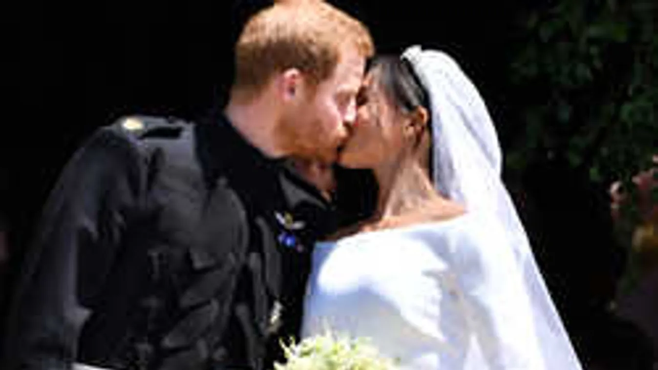 Eddig nem látott esküvői fotókat osztott meg Meghan és Harry herceg
