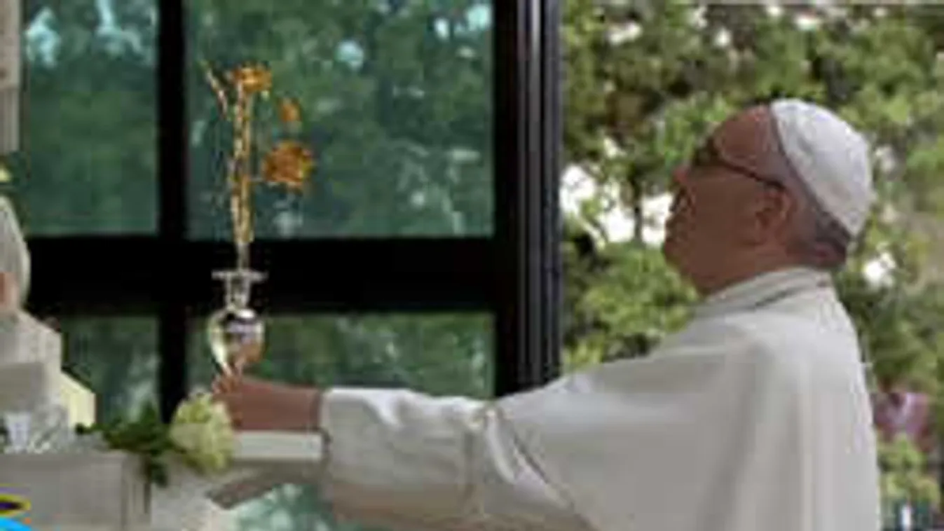 Aranyrózsát kapunk Ferenc pápától