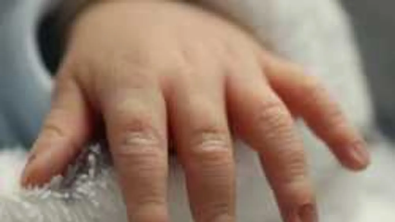 Sosem volt még ilyen az európai országban: hatos ikrek láttak napvilágot