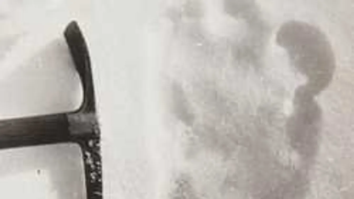 Elképesztő nyomok a hóban! Különleges lényre bukkantak?