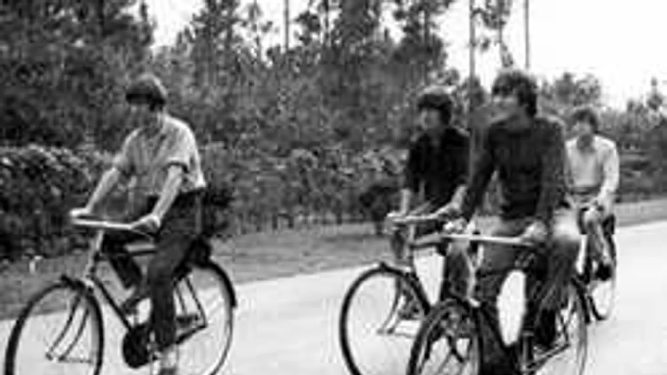 Soha nem látott Beatles-fotók kerültek elő