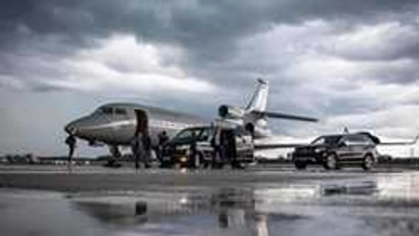 Orbán Viktor elindult Brüsszelbe