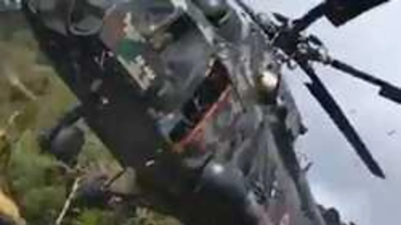 Halálos helikopter-baleset történt, az egyik várakozó végig videózott!