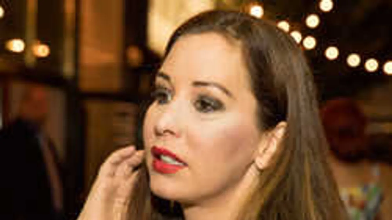 Micsoda test: Demcsák Zsuzsa bikinis képétől te is elámulsz!