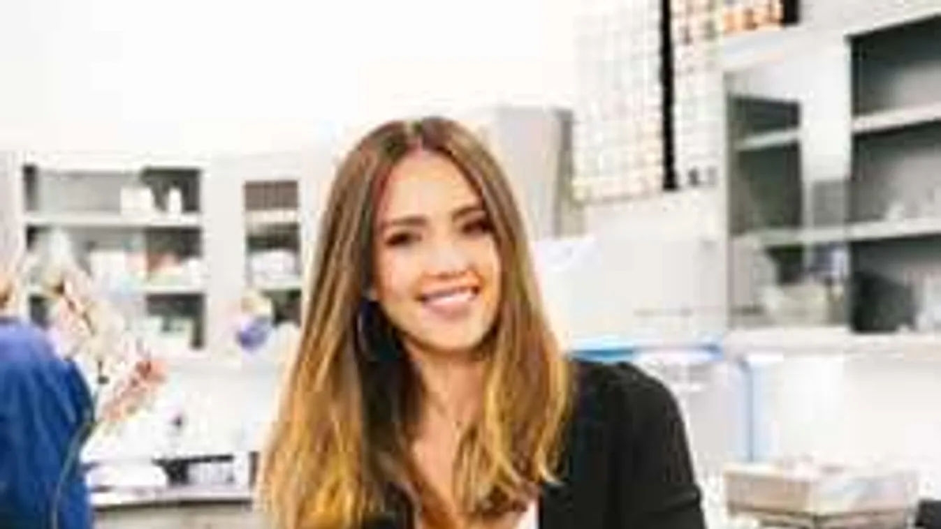 Csodálatos hajszín hódit: ez lesz a nyári szezon nagy befutója