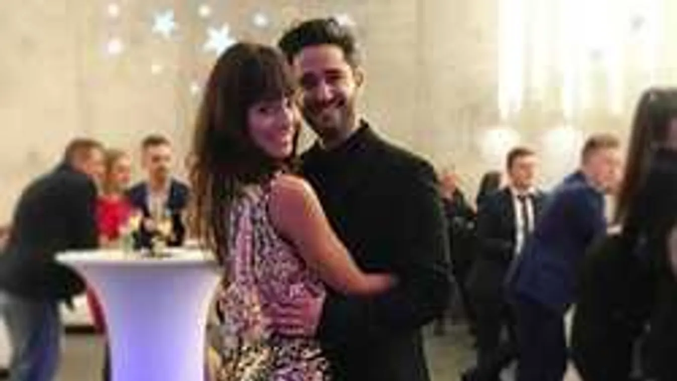 Óriási boldogság: Király Viktor eljegyezte gyönyörű szerelmét