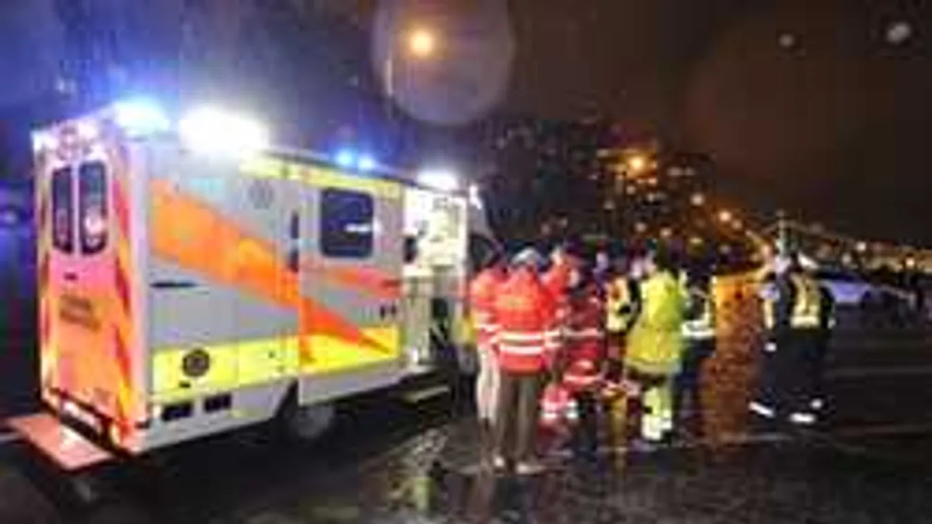 Vészhelyzet Budapesten: utasokkal a fedélzeten elsüllyedt egy hajó