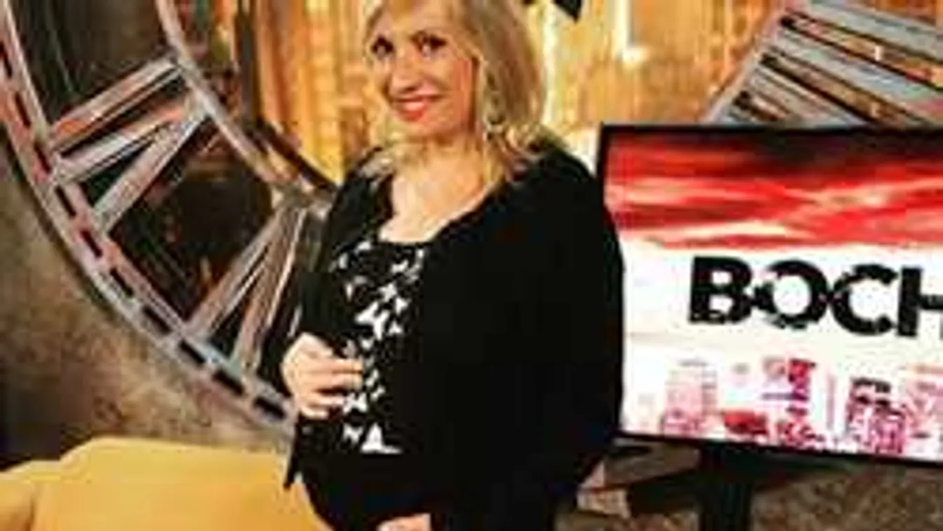 Gólyahír, megszületett a magyar műsorvezető kisfia, édes nevet kapott