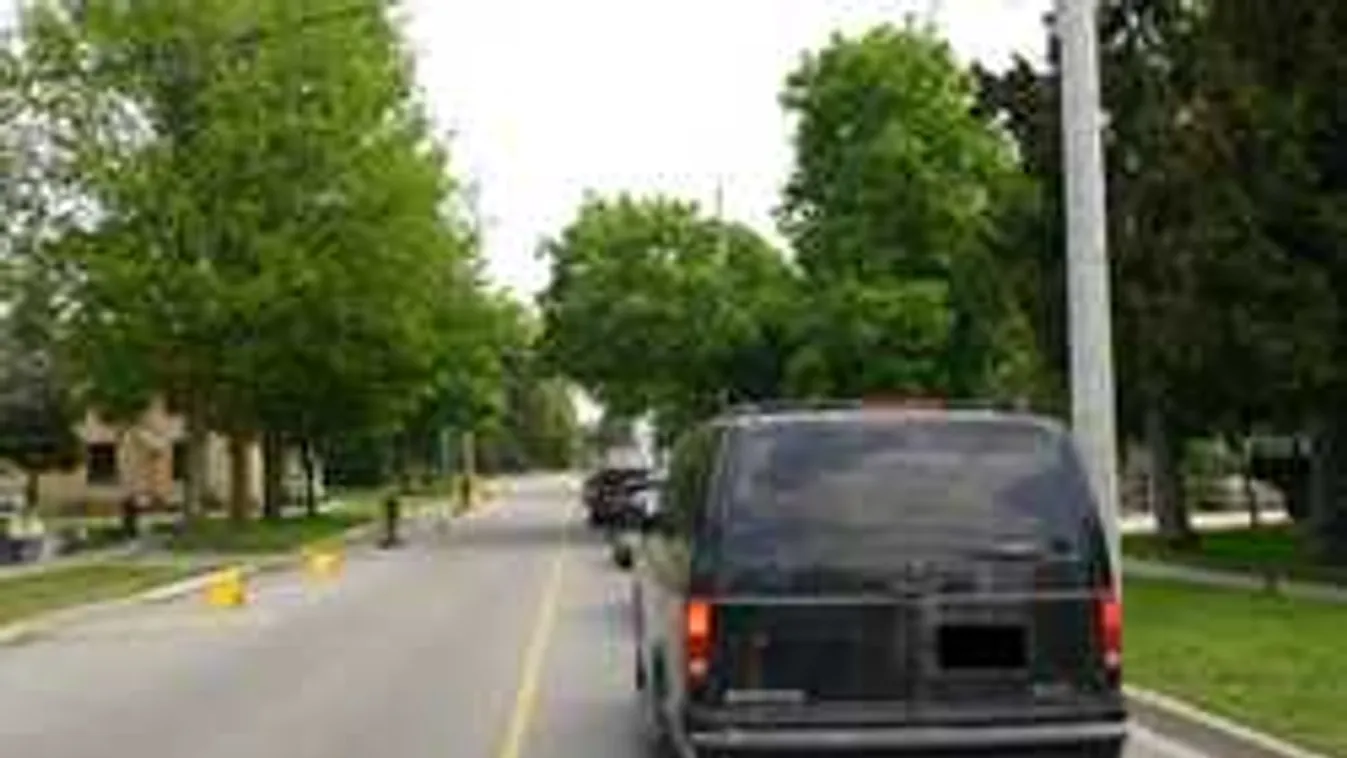 Fekete kocsi állt meg a 14 éves kislány mellett, haza akarták vinni