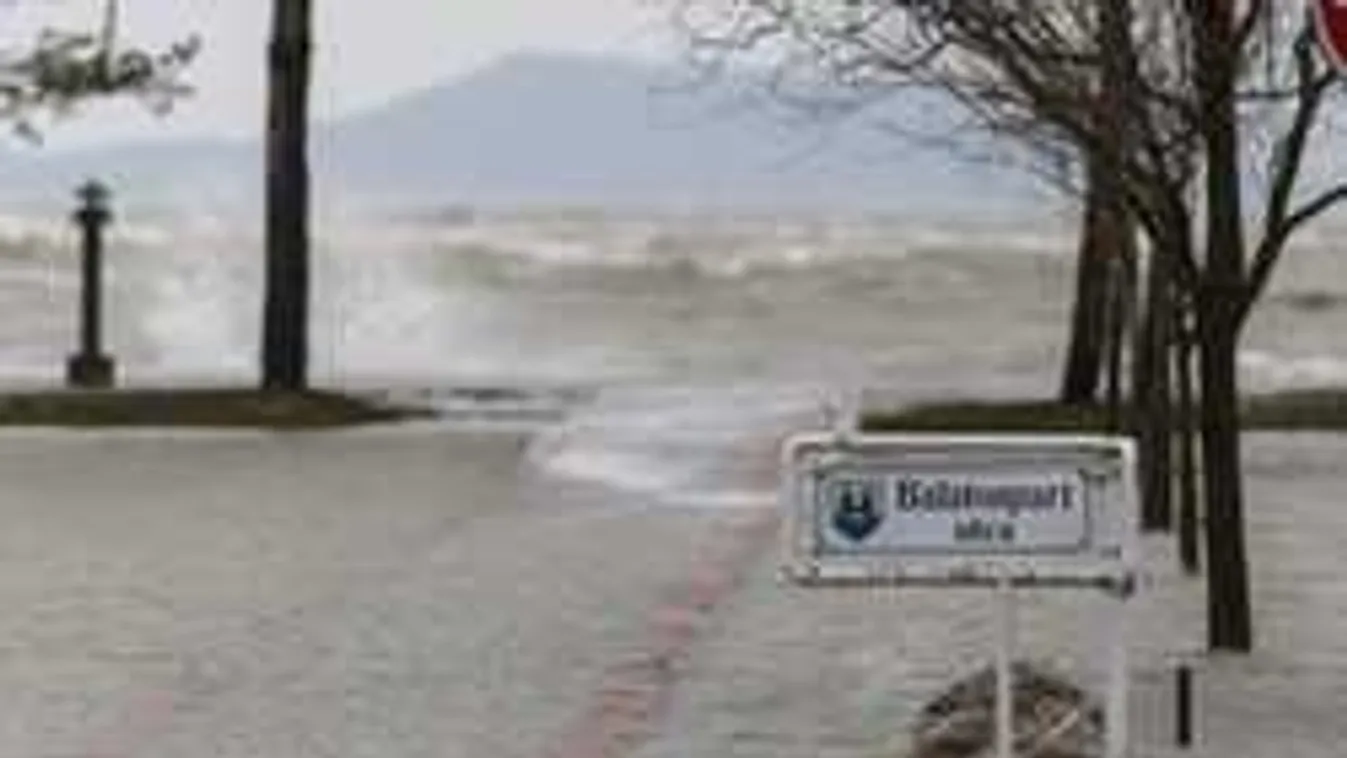 Készültség a Balatonnál, megkezdték a szükséges intézkedéseket