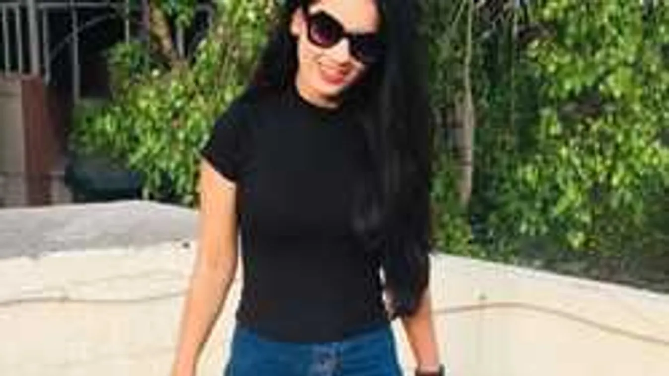 Eszméletlen szexi nővé tesz az idei farmerszoknya-divat!