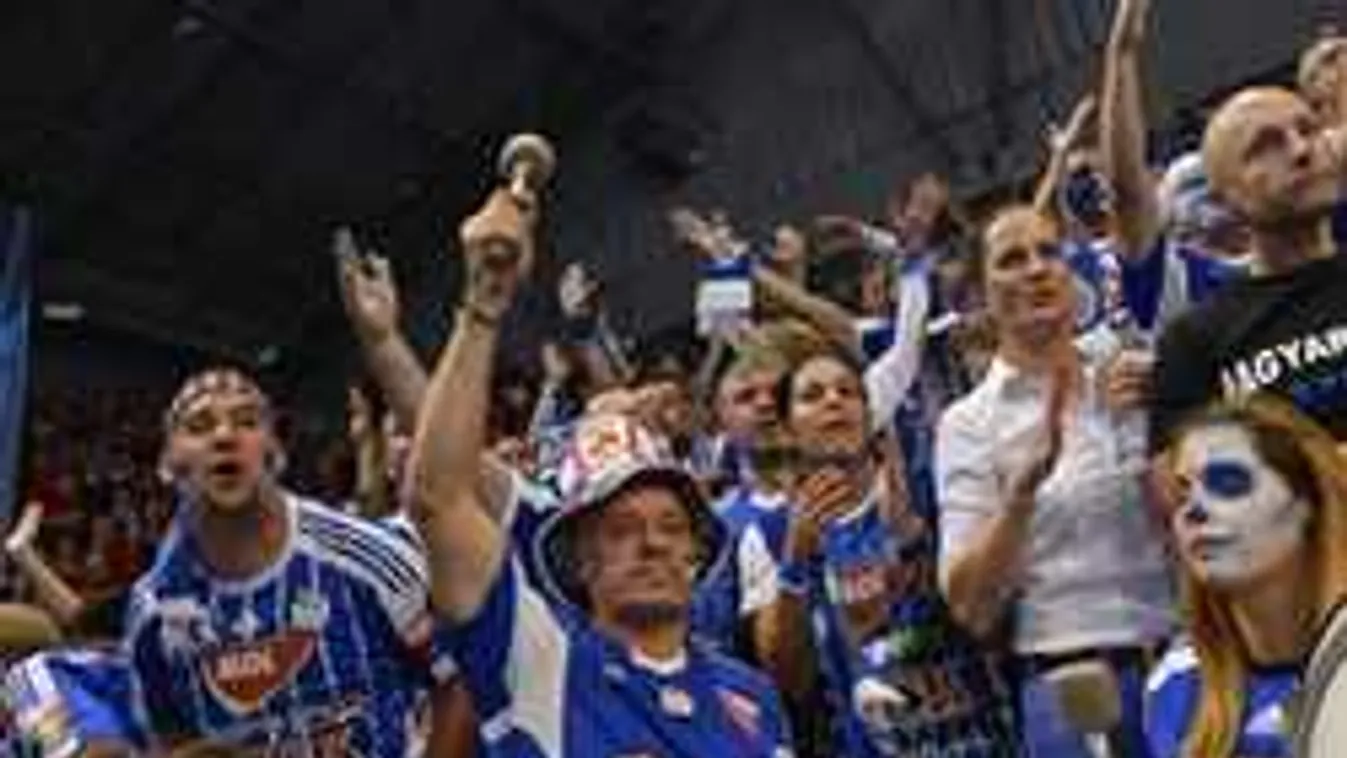 Tizenötezer forintért nézhetik a leégett kedvenceket a szurkolók