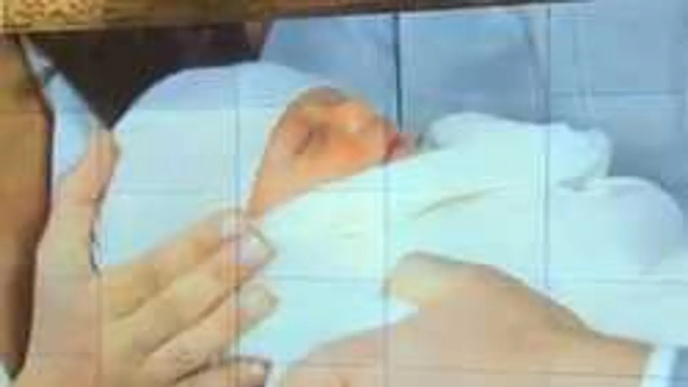 Durva, mennyit kaszált a nyugdíjas nagyi a legújabb királyi babával