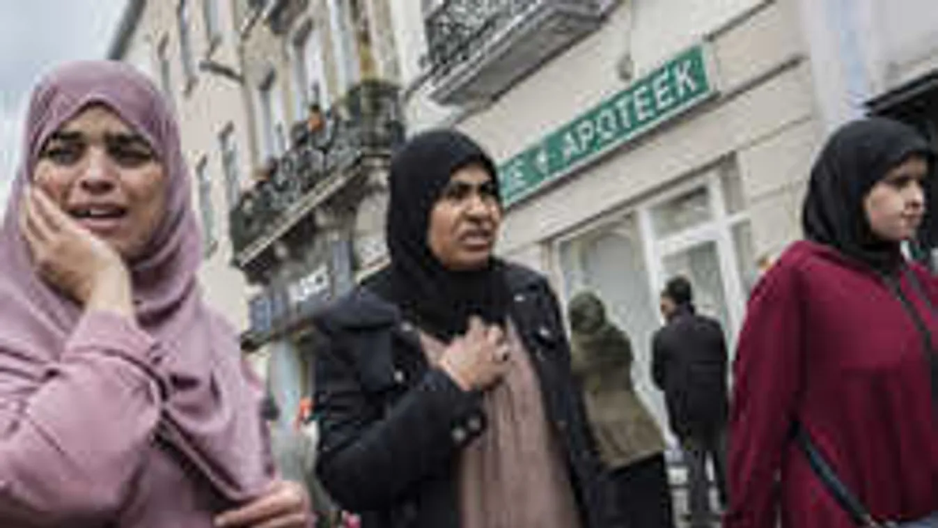 A Soros-szervezetek migránsokat mozgósítanak a vasárnapi választásokra