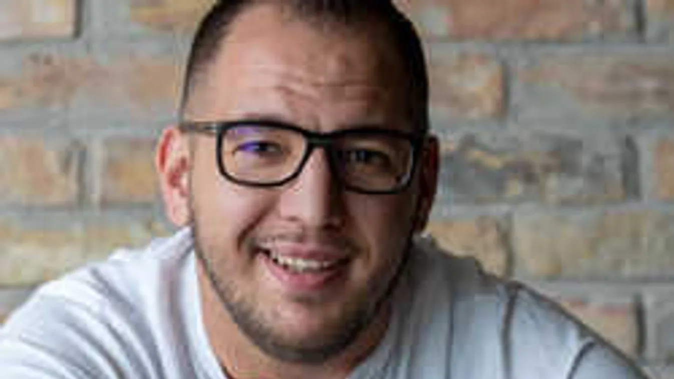 Kiderült: ilyen különleges nevet választottak babájuknak Curtisék