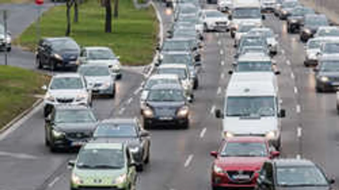 Riasztották a mentőket: Teljes az útzár az M3-as autópályán