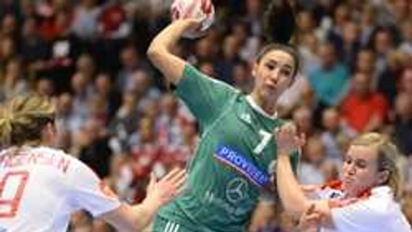 Óriási a boldogság, házasságot ünnepel a Fradi