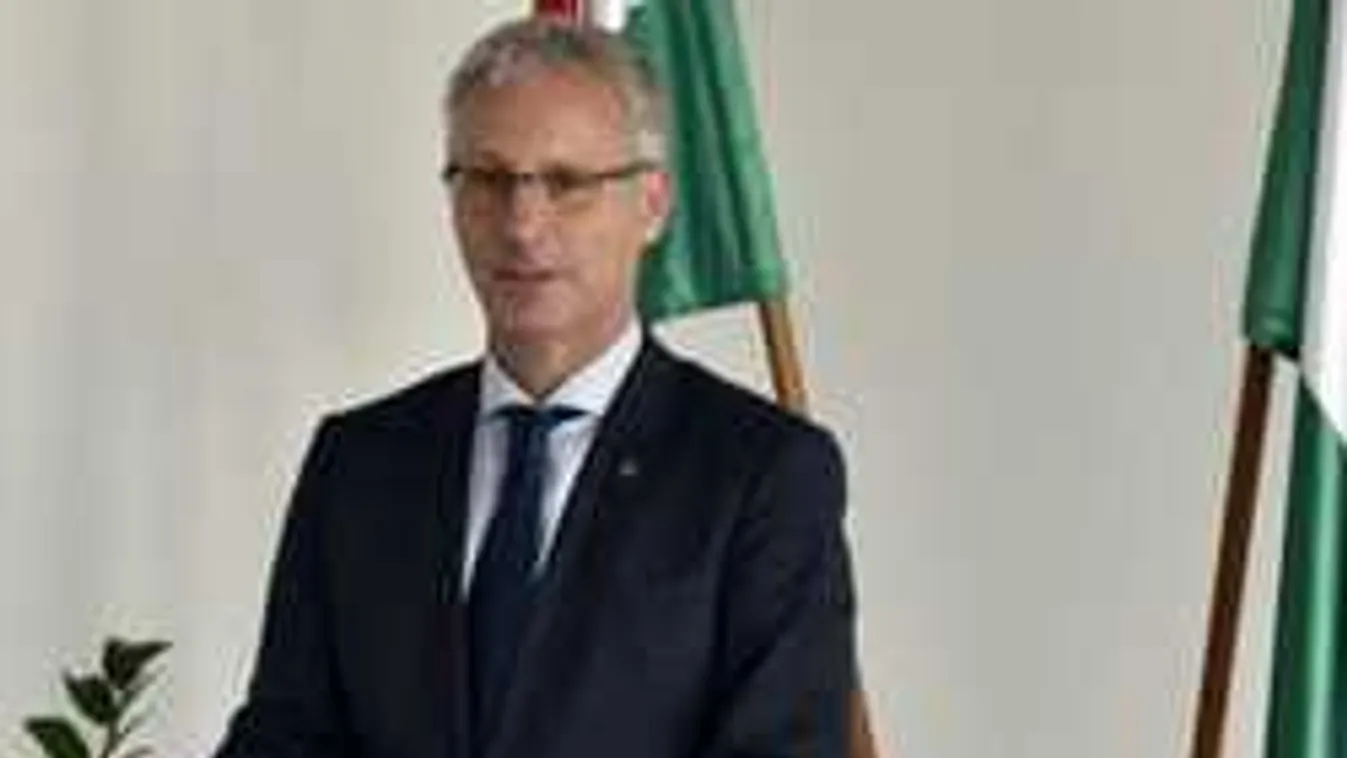 Soltész Miklós: Meg lehet állítani a migrációt