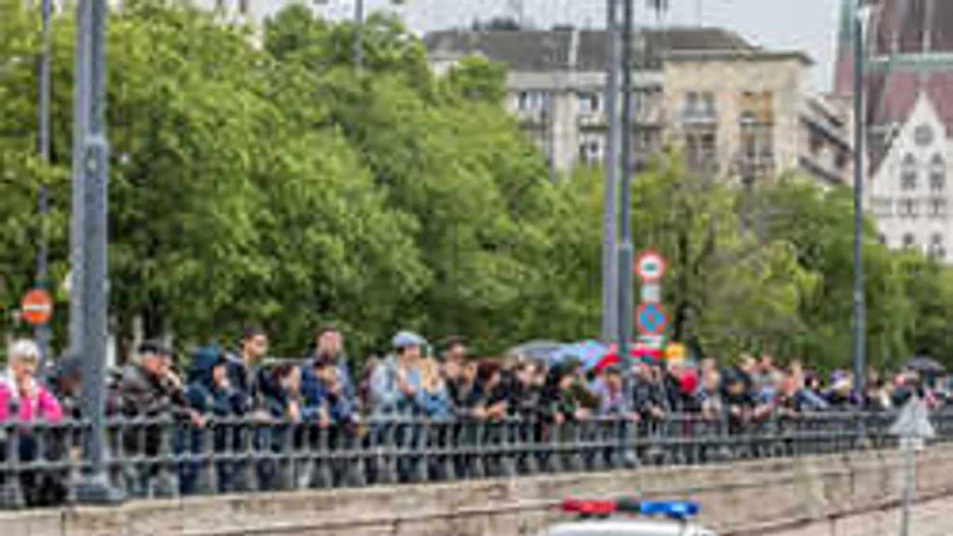Meglepő képek érkeztek a dunai tragédia helyszínéről