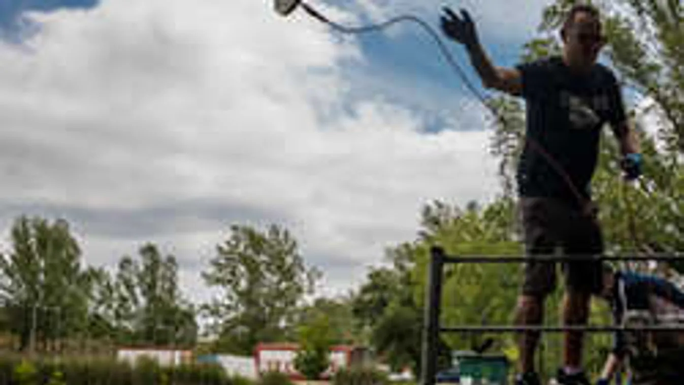 Hihetetlen kincsekre lelnek a magyar mágneshorgászok