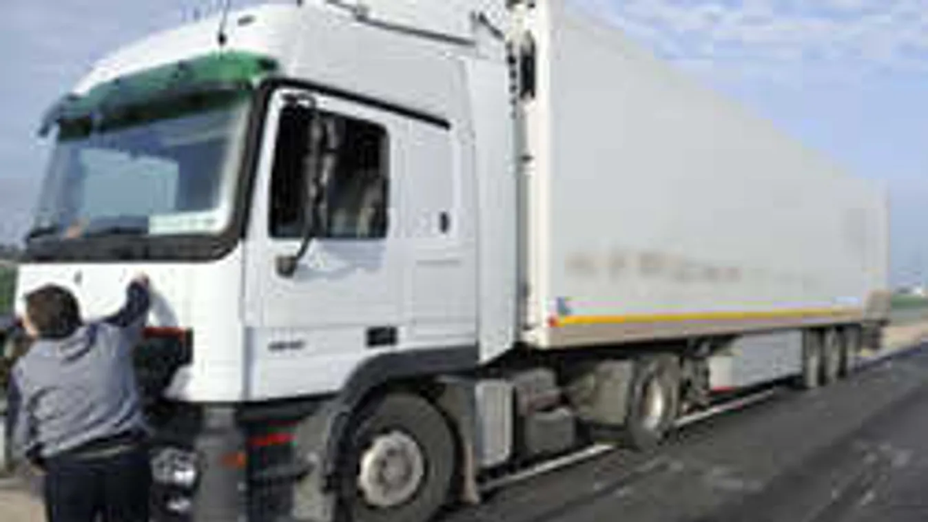 Kiderült, 16 éves diáklány halt szörnyet Ceglédnél - helyszíni fotók