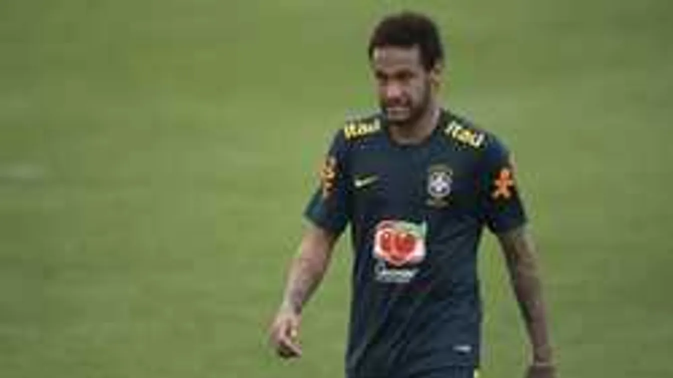 Micsoda rongyrázás, négymilliárdért röpköd a sztárfocista