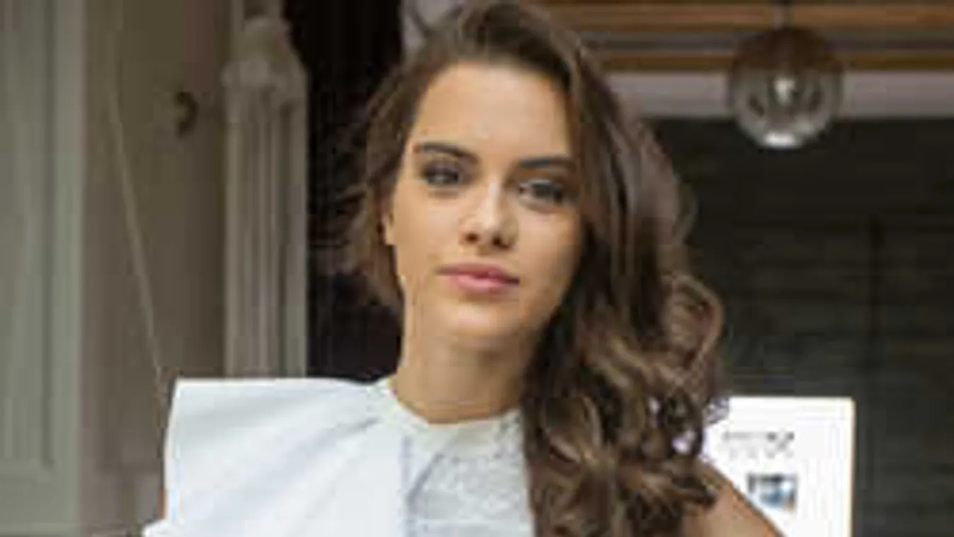 Nincs jól: a válla miatt szenved a TV2 sztárja