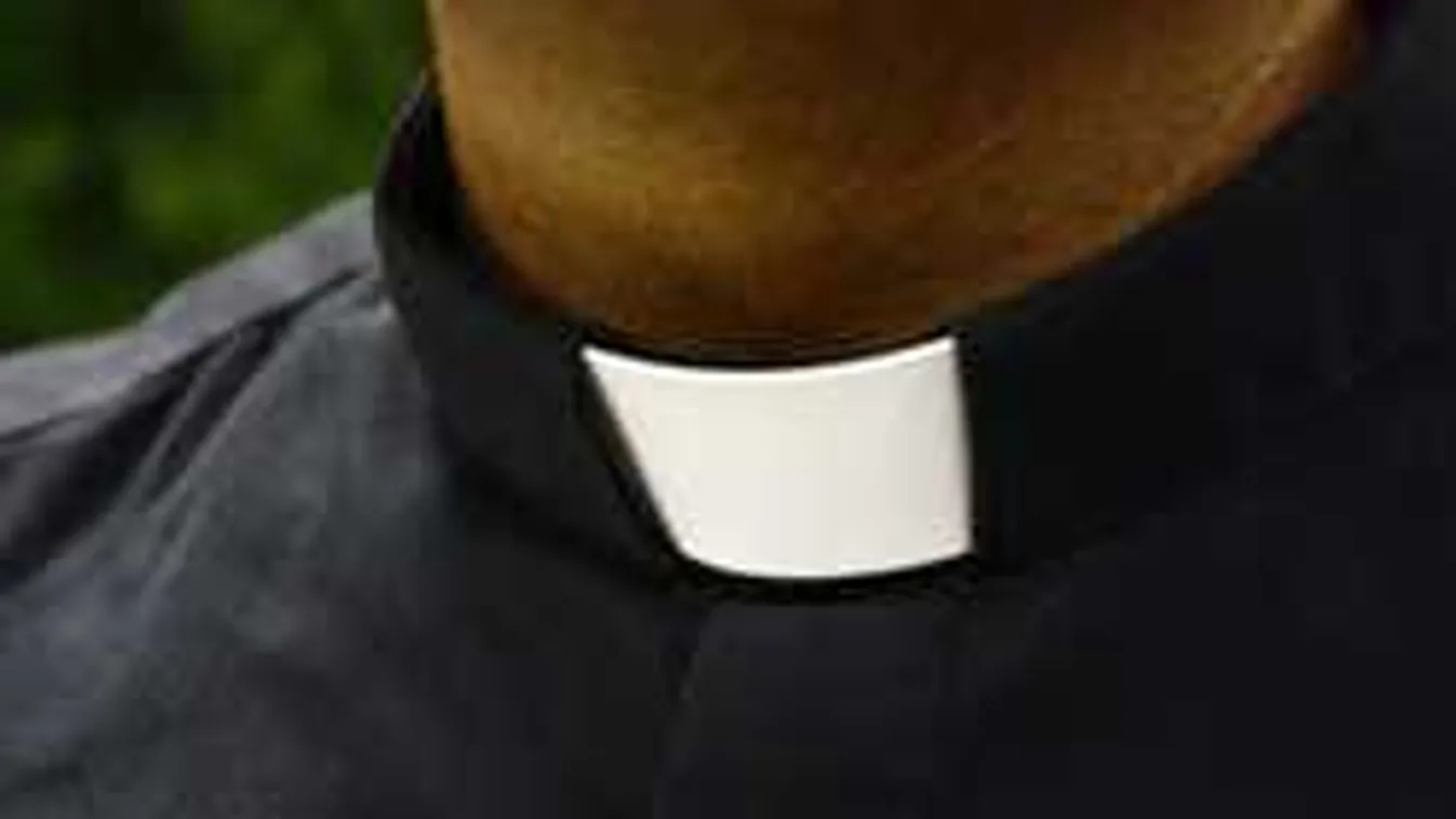 Kitálalt a lelkész: észveszejtő szexuális életet él